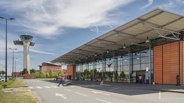 Aeroport De Vatry 20 Min De Chalons