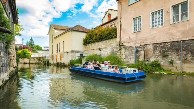 Balade En Barque Eaudyssee Famille Canal Mau © Teddy Picaude