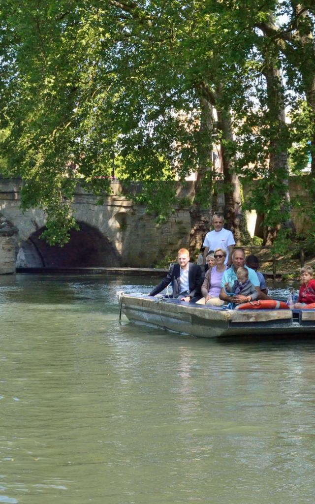 Balade En Barque Eaudyssee Pont Des Mariniers © David Billy