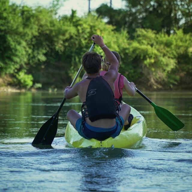 Balade En Canoe Marne Chalons Pelles Chalonnaises © Marat Anaev