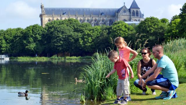 Balade En Famille Chalons Canards Canal Lateral © Christophe Manquillet