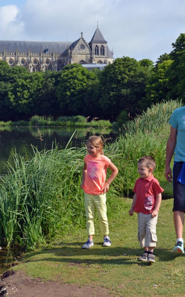 Balade En Famille Chalons Grand Jard Cathedrale © Christophe Manquillet