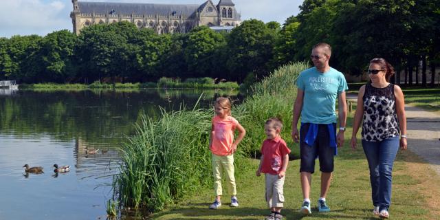 Balade En Famille Chalons Grand Jard Cathedrale © Christophe Manquillet