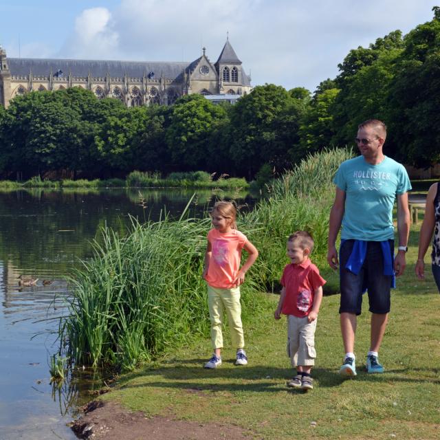 Balade En Famille Chalons Grand Jard Cathedrale © Christophe Manquillet