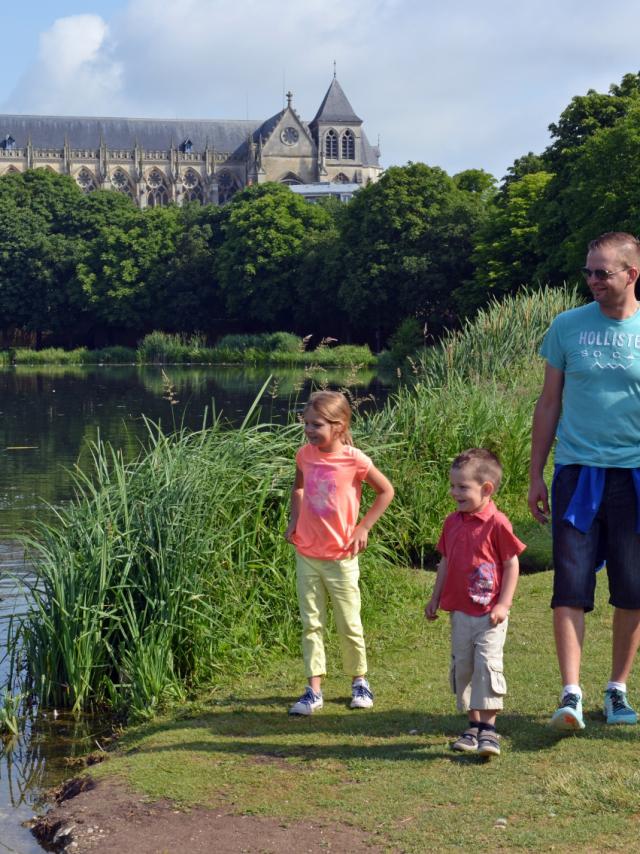 Balade En Famille Chalons Grand Jard Cathedrale © Christophe Manquillet