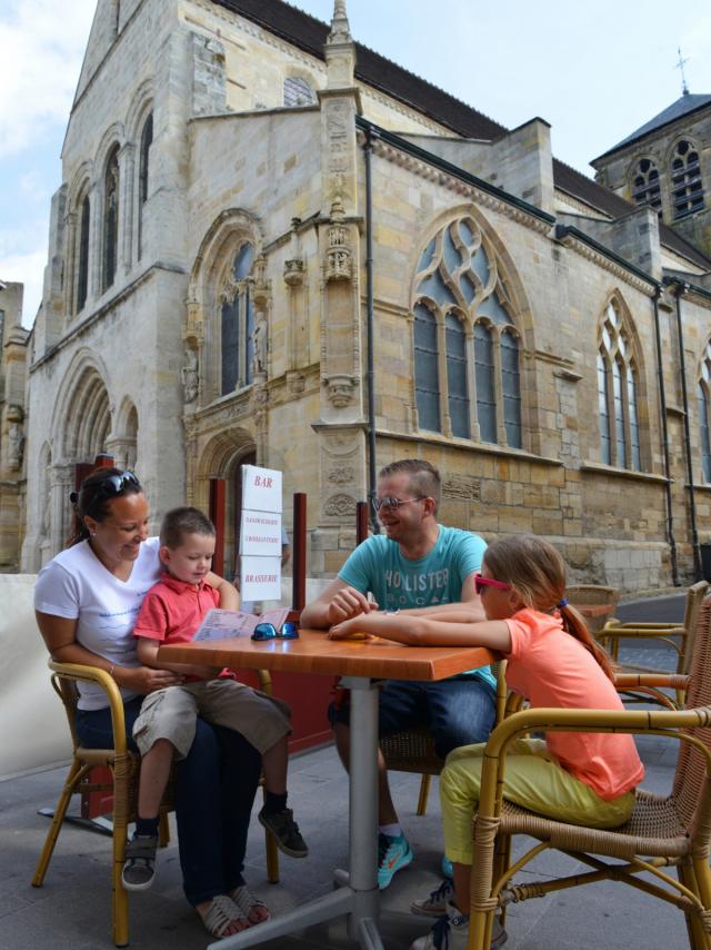 Balade En Famille Chalons Pause En Terrasse © Christophe Manquillet