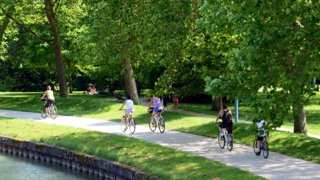 Balade En Velo Canal Jards Marne © Office De Tourisme