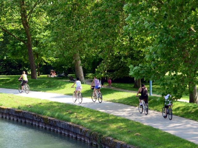 Balade En Velo Canal Jards Marne © Office De Tourisme