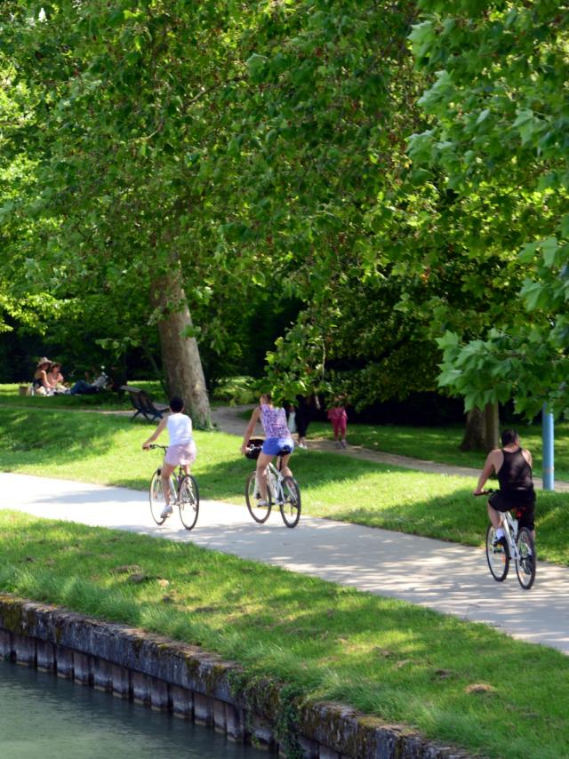 Balade En Velo Canal Jards Marne © Office De Tourisme