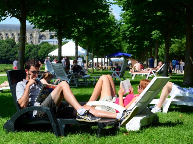 Chalons Plage Bains De Soleil Grand Jard © Office De Tourisme