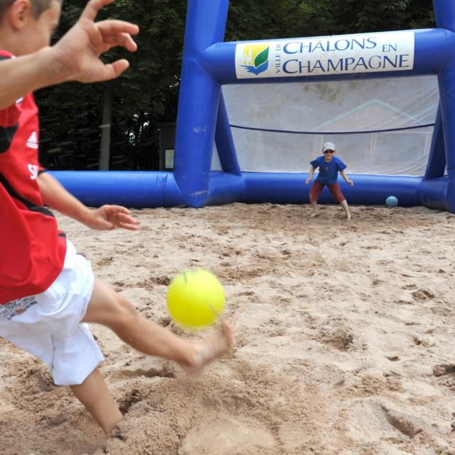 Chalons Plage Grand Jard Terrain De Foot © Christophe Manquillet