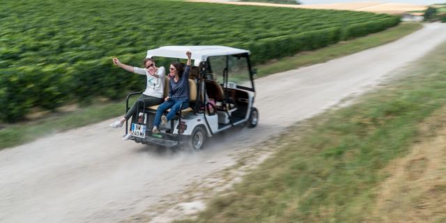 Champagne Bonnevie Bocart Voiturette Electrique 1 © Marat Anaev