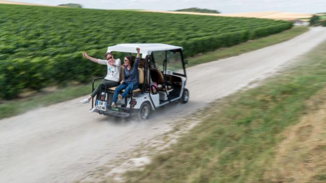 Champagne Bonnevie Bocart Voiturette Electrique 1 © Marat Anaev