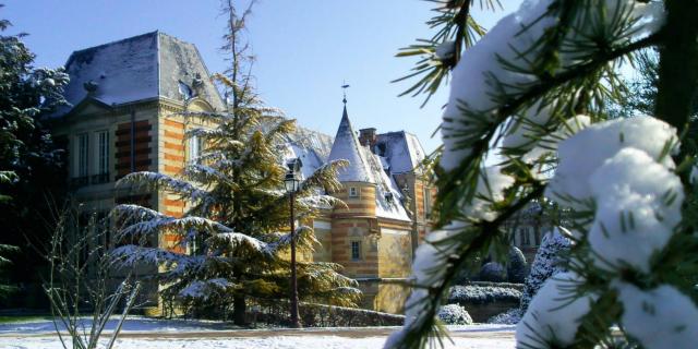 Chateau Du Marche Neige Chalons