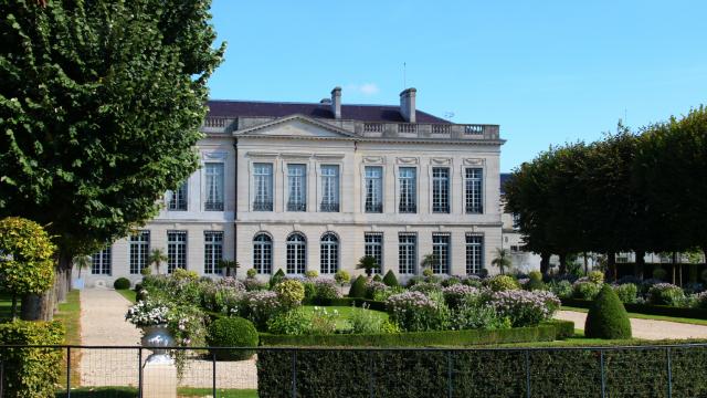 Hotel De Region Prefecture Chalons © Mathilde Boivin