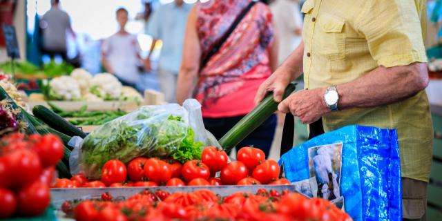 Marche Chalons En Champagne Fruits Legumes Primeur © Teddy Picaude