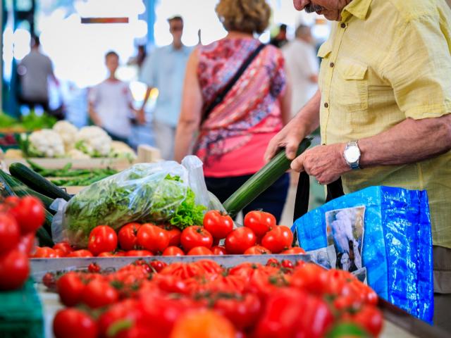 Marche Chalons En Champagne Fruits Legumes Primeur © Teddy Picaude