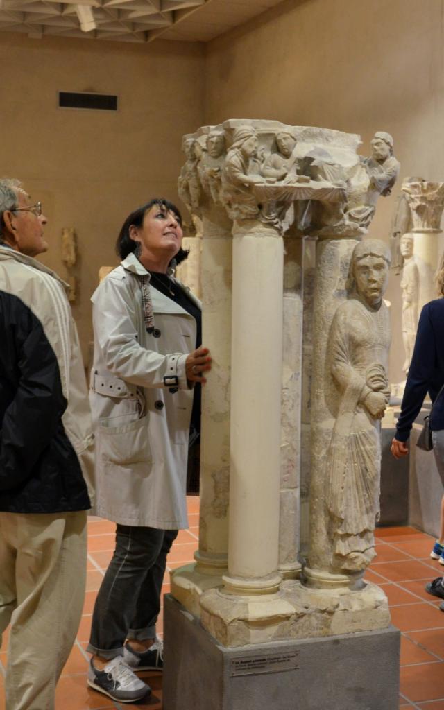 Musee Du Cloitre Statues Colonnes © Christophe Manquillet