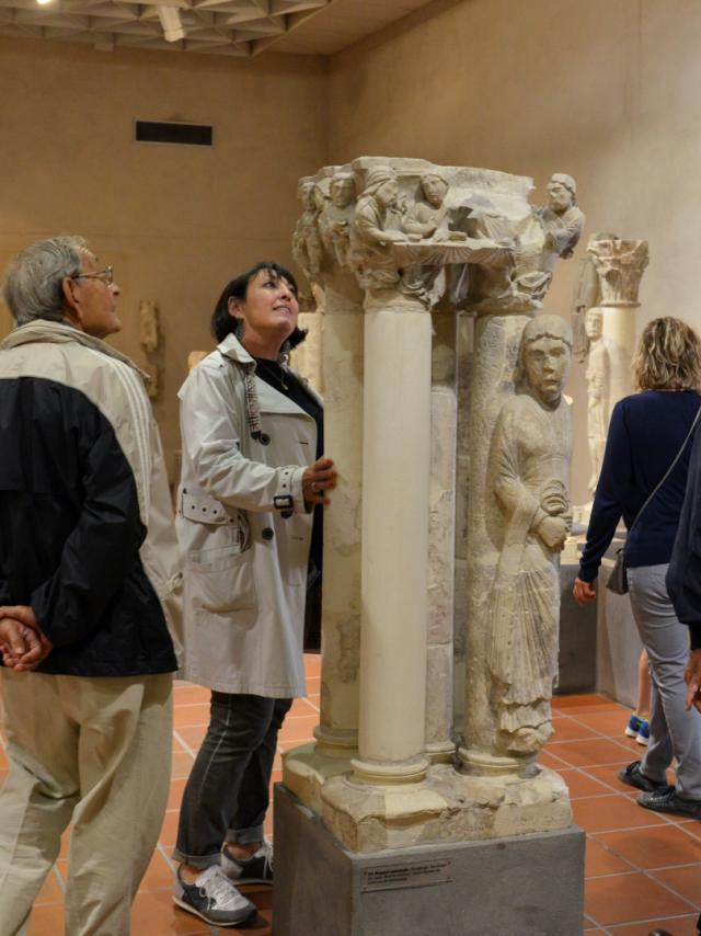 Musee Du Cloitre Statues Colonnes © Christophe Manquillet