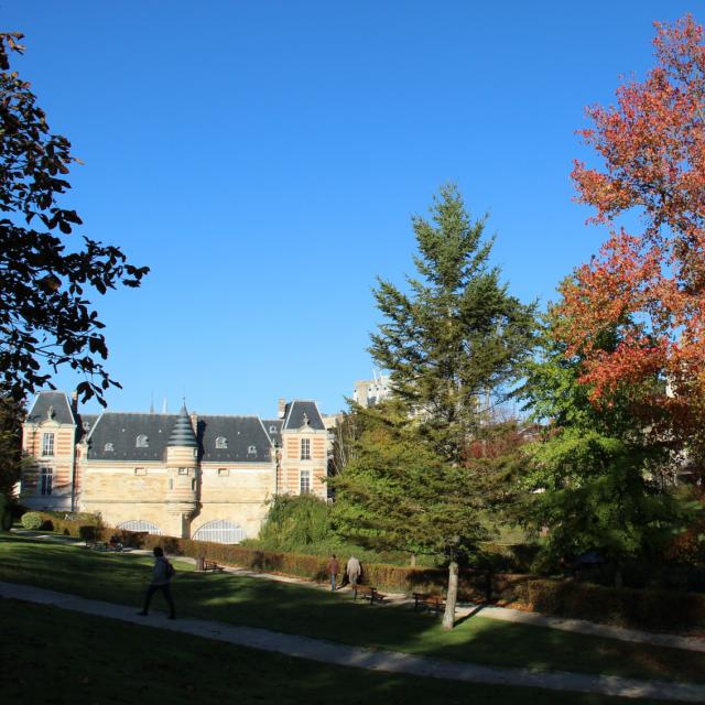 Petit Jard Chalons Automne Chateau Du Marche © Mathilde Boivin