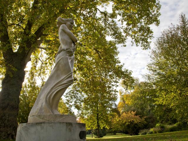 Petit Jard Chalons Statue © Jean Côme Nicolle