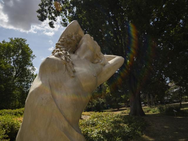 Petit Jard Chalons Statue © Michel Bister