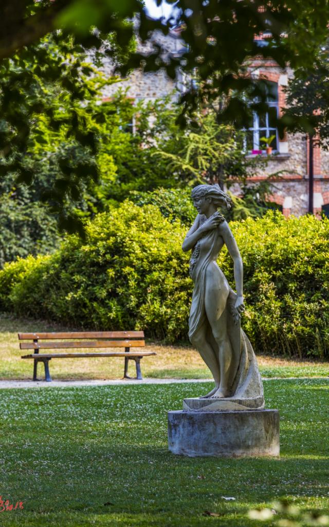 Statue Petit Jard Chalons © Michel Bister