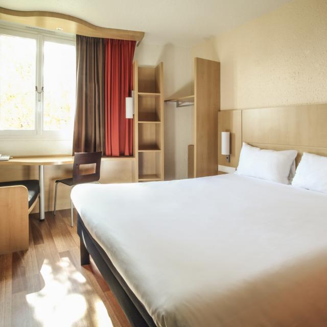 Landing Page Hotel Ibis Chalons En Champagne Chambre 2