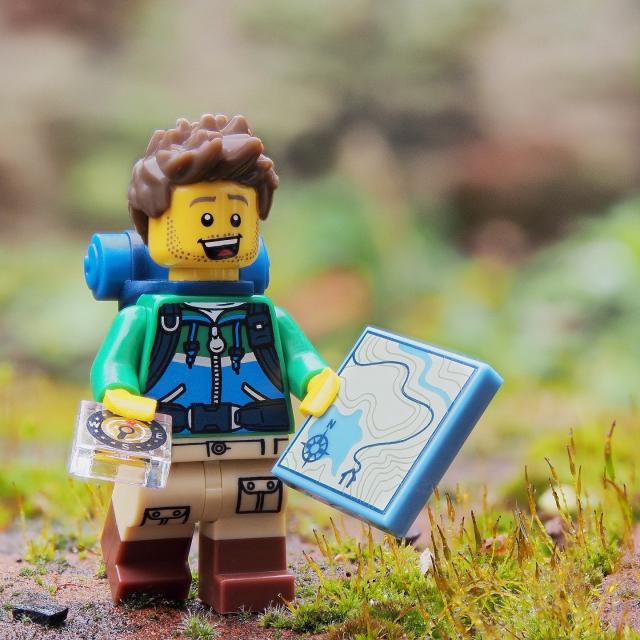 Randonnee Hiking Lego © Pixabay