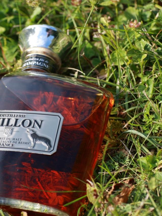 Distillerie Guillon Louvois Whisky Bouteille Herbe