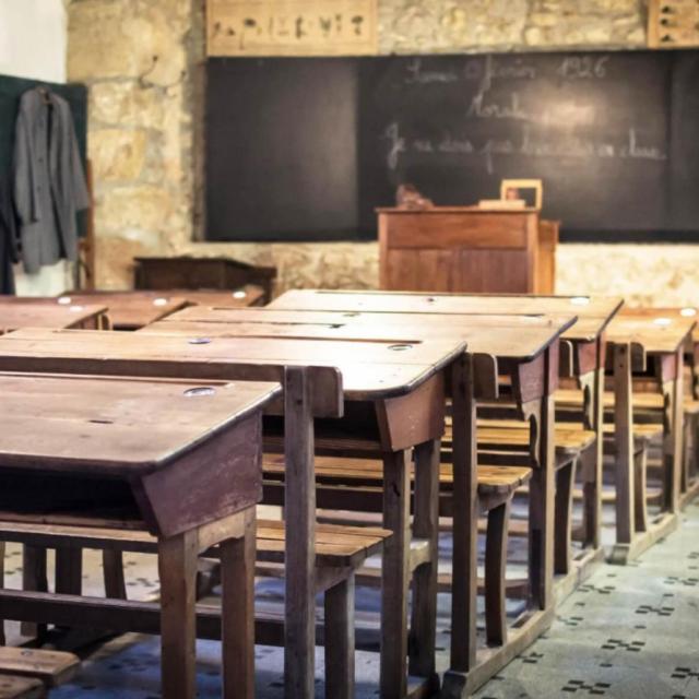 Ecomusee Champenois Ecole 1900 Tables