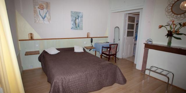 Hotel De La Cite Petit Prix Chalons