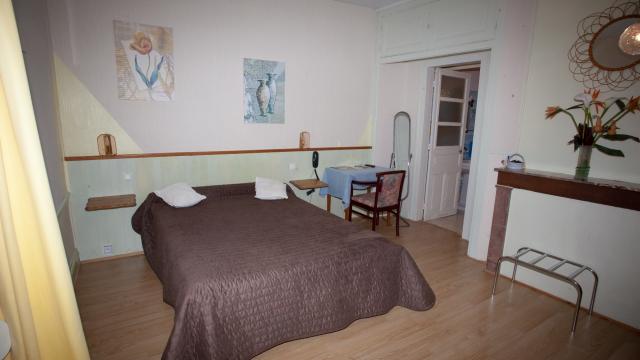 Hotel De La Cite Petit Prix Chalons