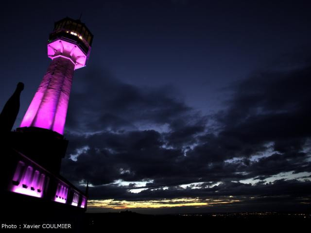 Le Phare De Verzenay By Night