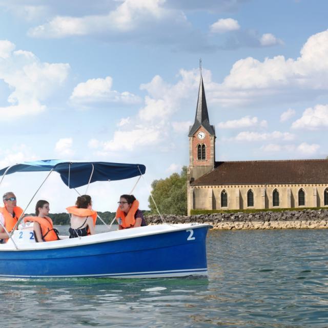 location-bateau-electrique-lac-du-der.jpg