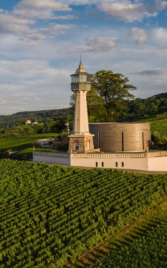 Phare De Verzenay Coeur Du Vignoble à Artechdrone