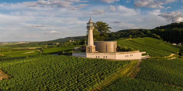 Phare De Verzenay Coeur Du Vignoble à Artechdrone