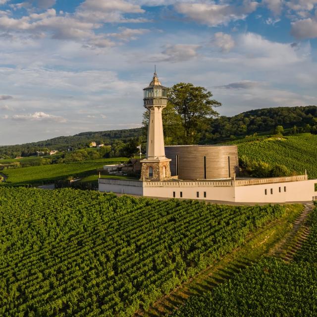 Phare De Verzenay Coeur Du Vignoble à Artechdrone