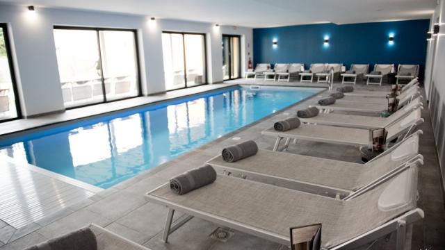 Spa Transparence Armes De Champagne Piscine Couverte