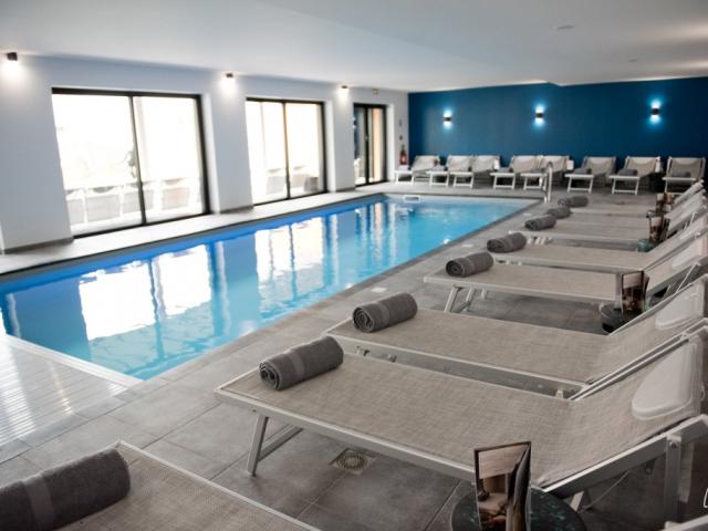 Spa Transparence Armes De Champagne Piscine Couverte