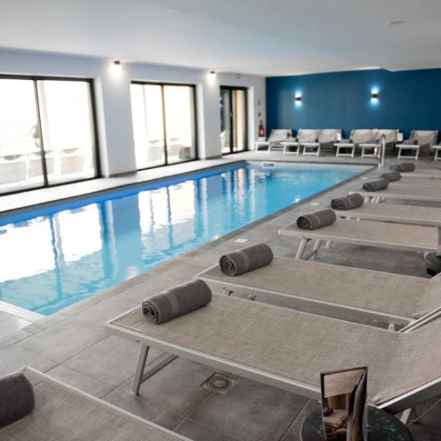 Spa Transparence Armes De Champagne Piscine Couverte