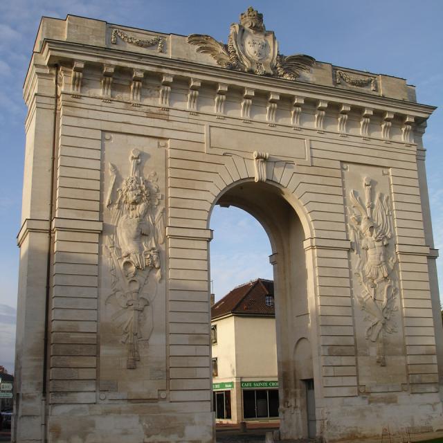 Porte Ste Croix Chalons 16