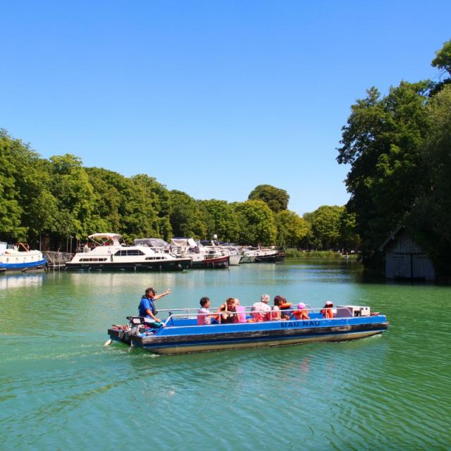 Balade En Barque L Epeaupee Chalons 5