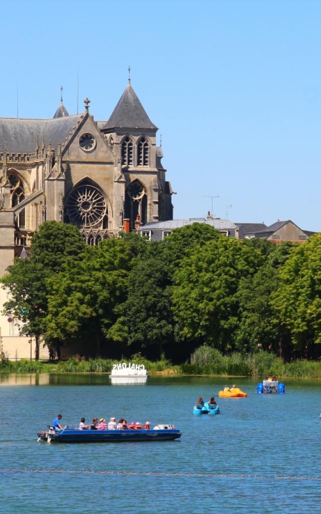 Balade En Barque L Epeaupee Chalons 8