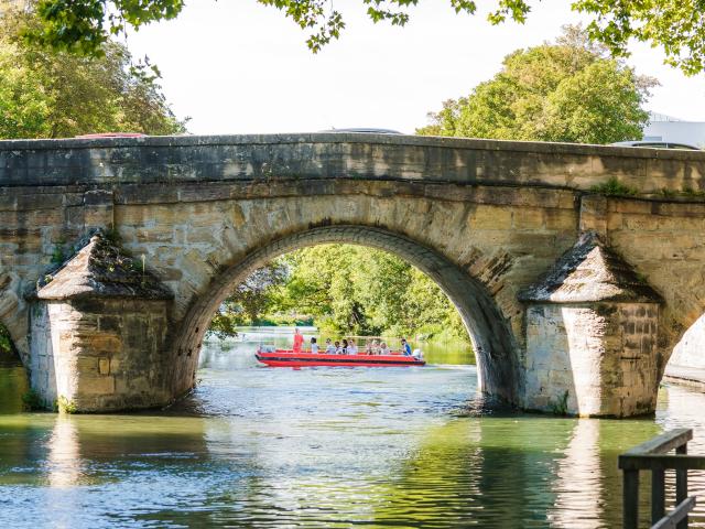 Balade En Barque Chalons Pont Des Mariniers