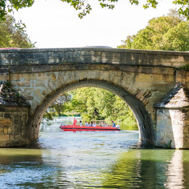 Balade En Barque Chalons Pont Des Mariniers