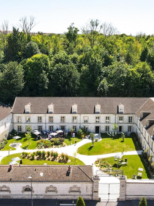 Maison de Champagne Joseph Perrier Air