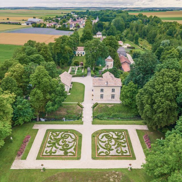 Domaine De Vaugency Drone 4