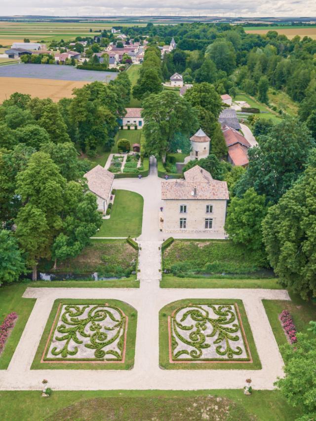 Domaine De Vaugency Drone 4