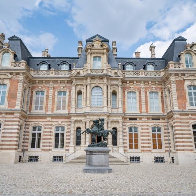 Musee Du Vin De Champagne Archeologie Chateau Perrier C Ville Epernay Min